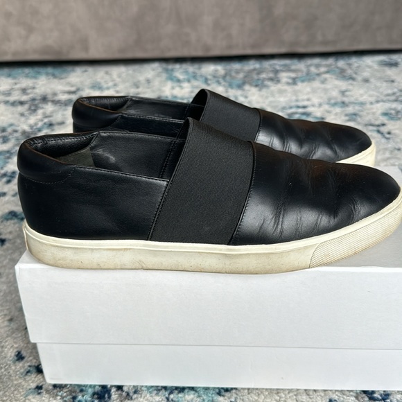 Vince Black Leather Slip On Shoes - Picture 4 of 6